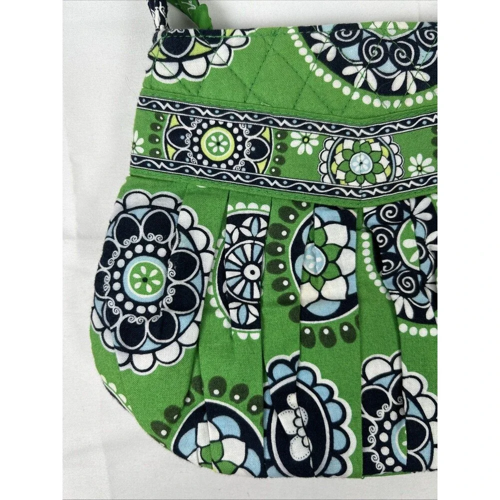 Vera Bradley Retired Hannah Handbag in Cupcakes Green Blue Pleated Small